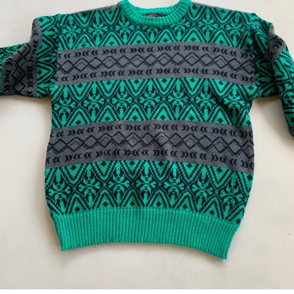 Vintage Grandpa Knit Sweater - Green Pattern - Picture 2 of 8